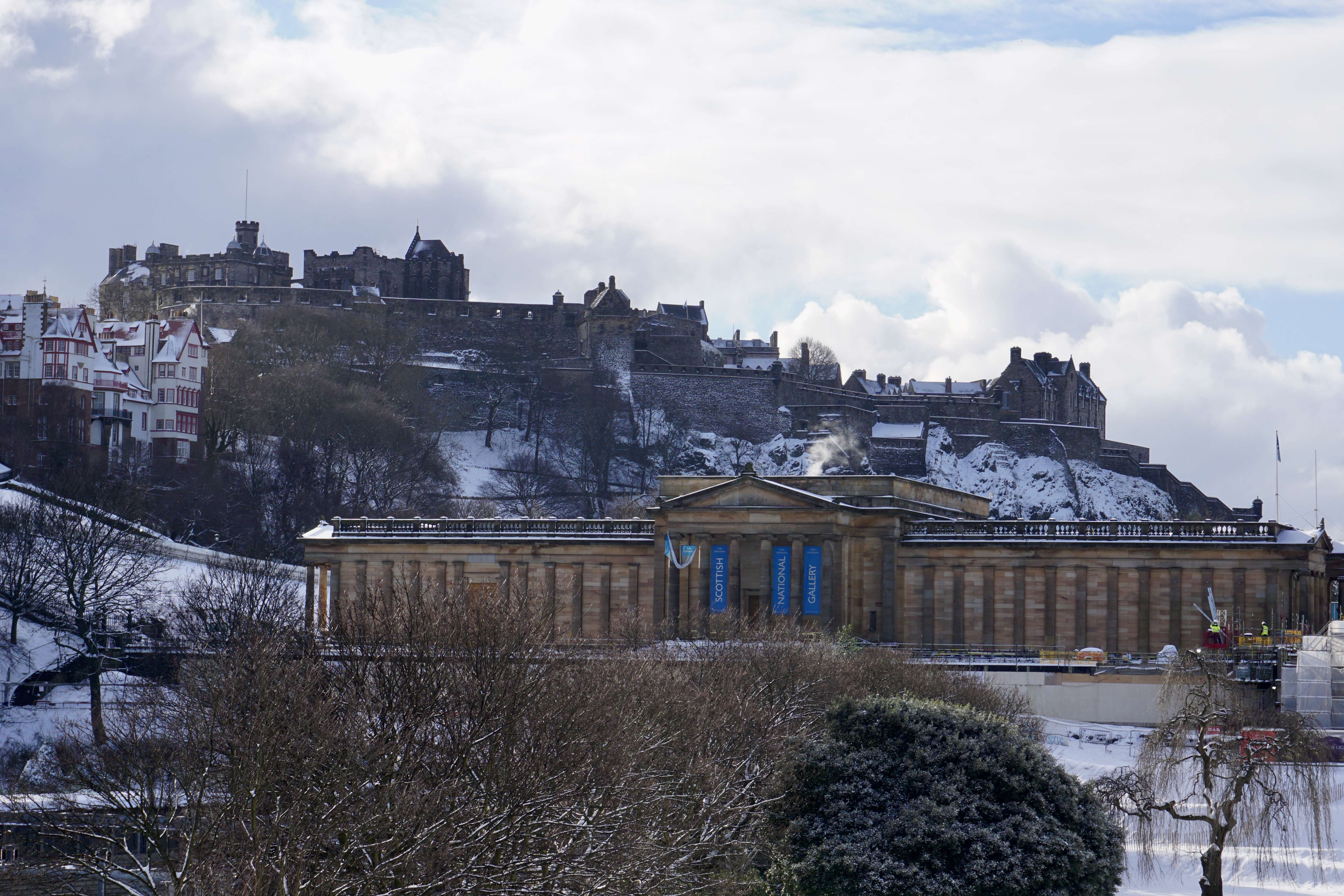 Foto castello Edimburgo innevato